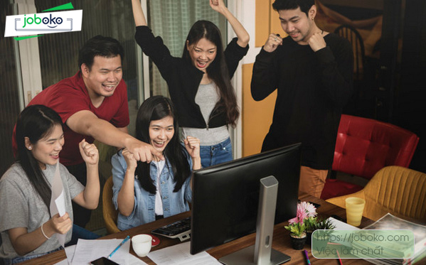 lam viec cho startup duoc gi va mat gi