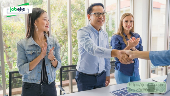 nhan vien tu van tuyen dung 2