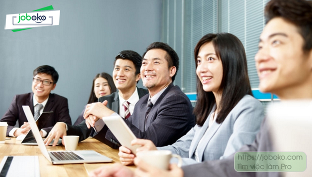 nhan vien pr truyen thong 3