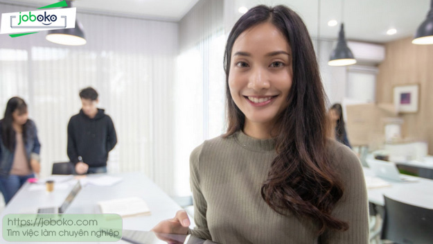 nhan vien kinh doanh hoc truong gi thi khoi gi 5