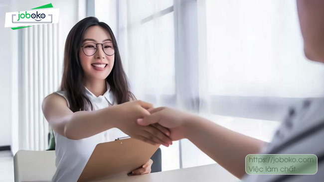 anh chi co san sang di cong tac khong 3